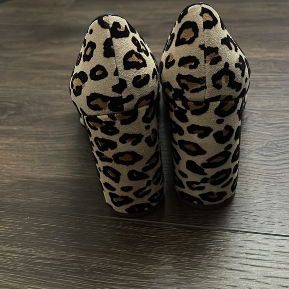Linea Paolo Leopard Print Suede Heels Size 7.5 - Picture 4 of 8